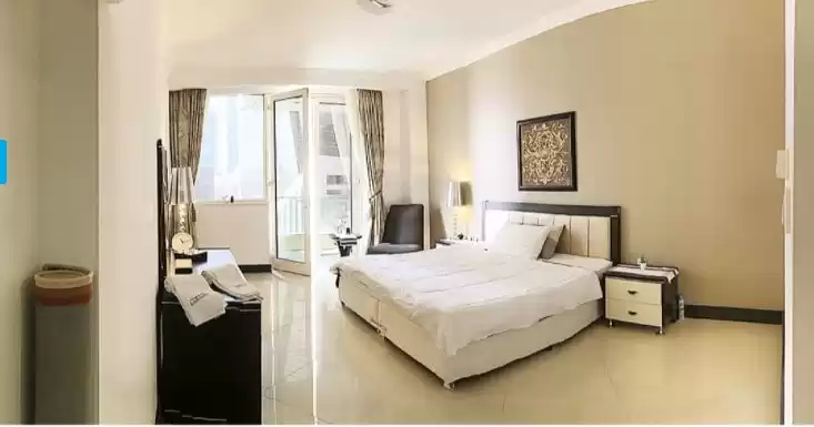 yerleşim Hazır Mülk 3 yatak odası F/F Apartman  kiralık içinde Doha #10659 - 1  image 